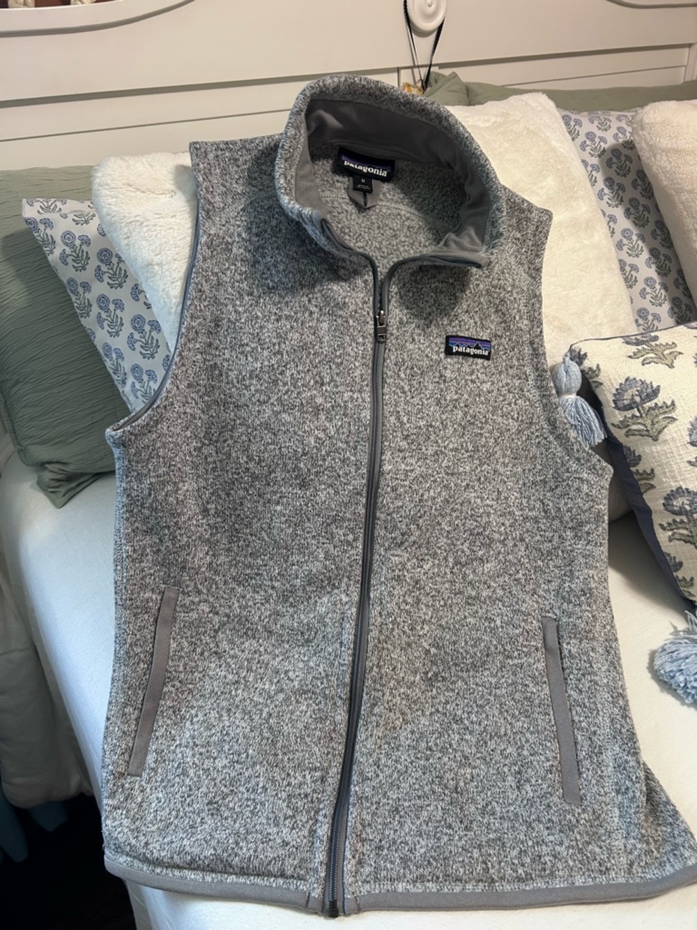 Patagonia Gray Better Sweater Fleece  Vest Woman’s size Medium - Picture 5 of 7